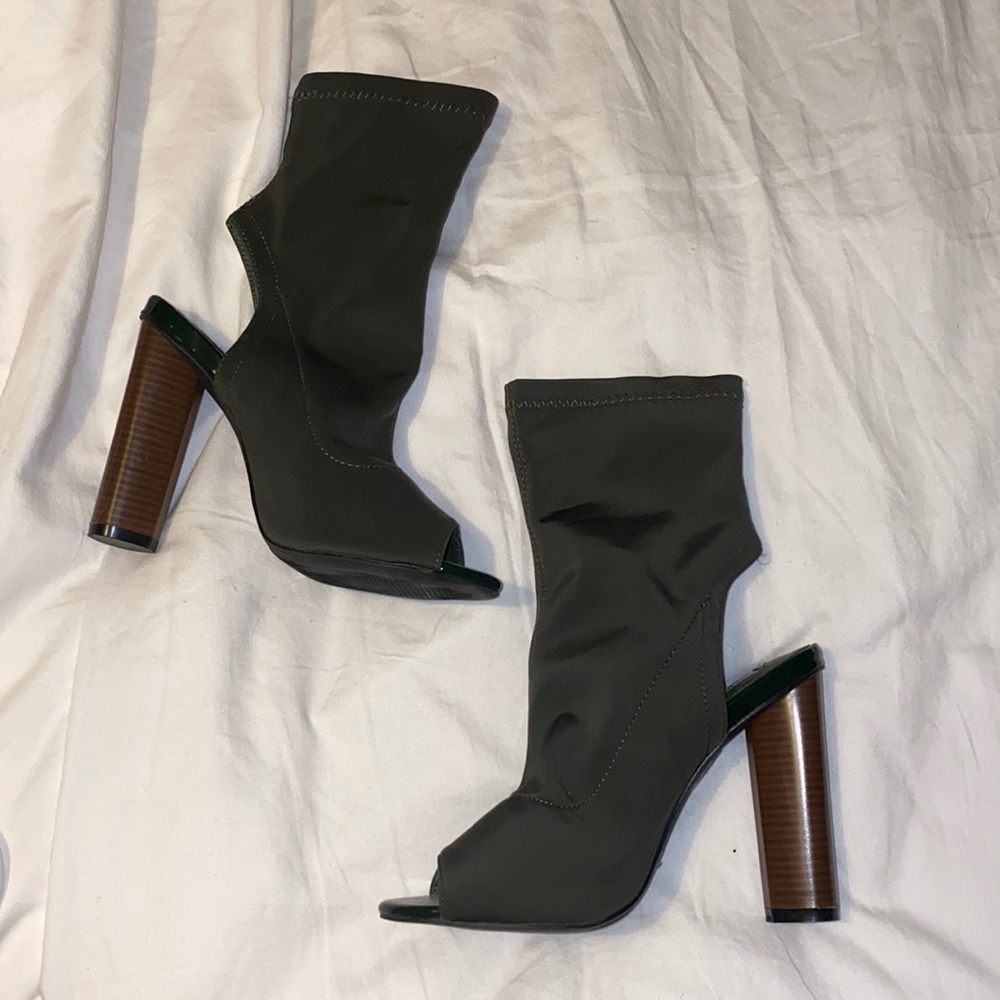 KHAKI NYLON OPEN TOE HEELS